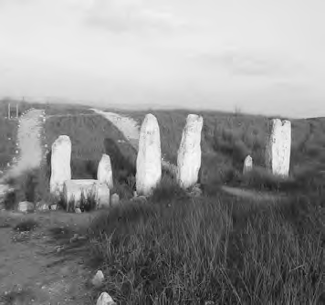 Каменные столбы на холме Тель-Гезер.
